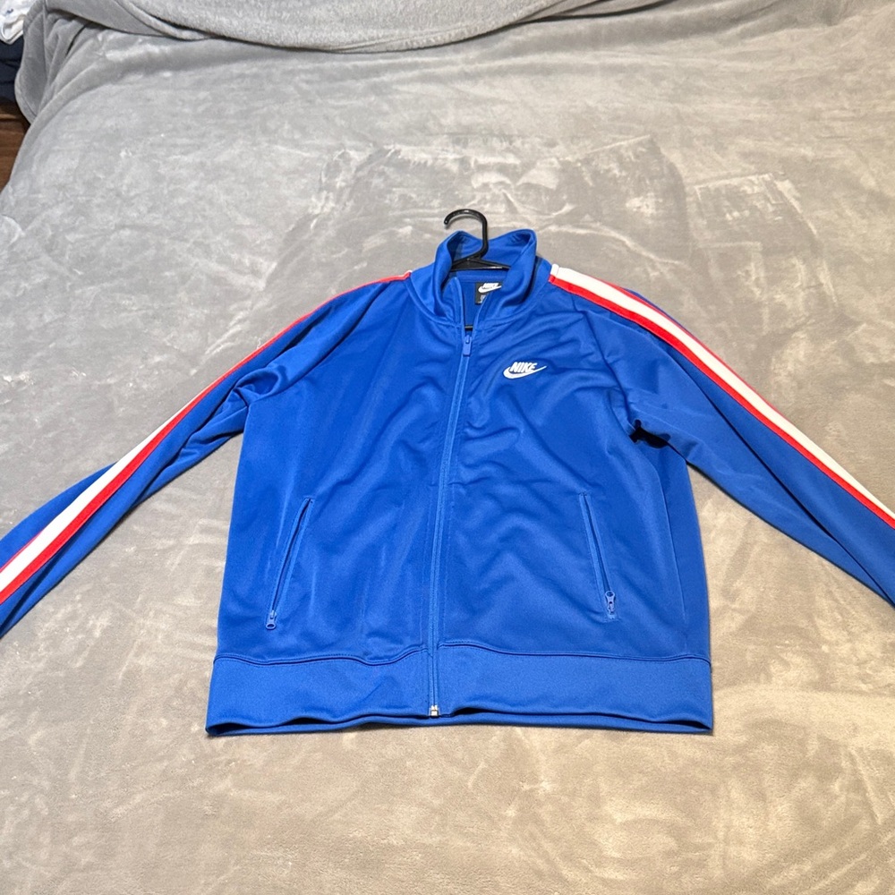 Nike Men's Blue Jacket with Red and White Stripes Medium New Never Worn